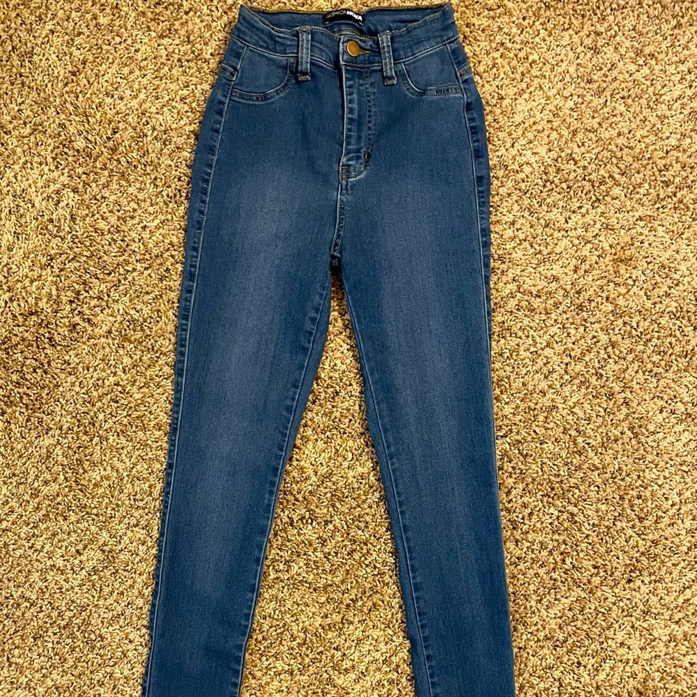 Fashion Nova high rise jean size 1